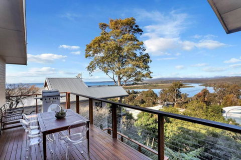 Aqua La Vista - 4 Bedroom Pet Friendly House - Accommodation Australia 3