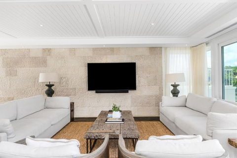 Aquarium 3 Bedroom - Accommodation Australia 3