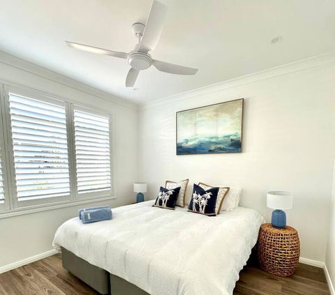 Aquila Beach Retreat - Accommodation Australia 4