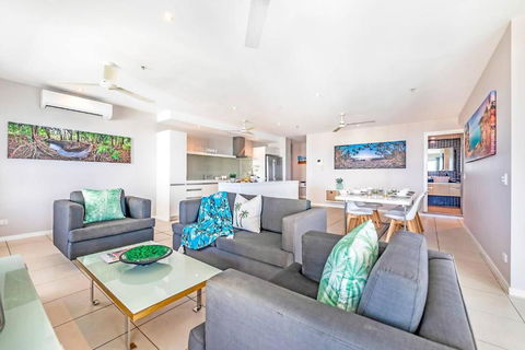 Arafura Edge - Resort Living And Breathtaking Views - Accommodation Australia 1