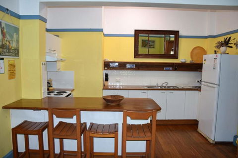 Arakoon House 1 - Bring Your Own Linen - Accommodation Australia 2