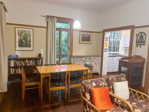 Arakoon House 2 - Bring Your Own Linen - Accommodation Australia 3