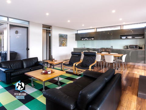 Architect Designed House Nestled In The Dunes - Local Tourism 1