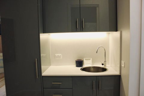 Architectural Crisp & Convenient Location - Local Tourism 3