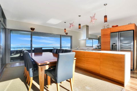Architectural Design On The Beach - Accommodation Australia 4