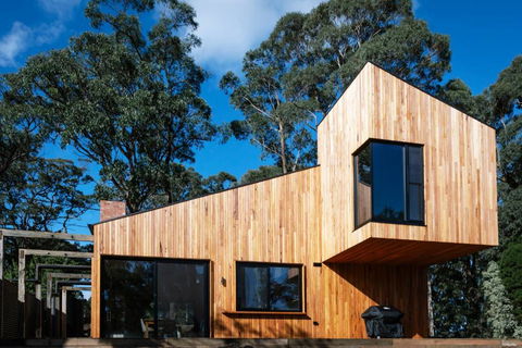 Architectural Gem In Central Red Hill - Accommodation Australia 0