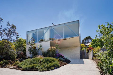 Architectural Glass House With Ocean Views - Accommodation Australia 0