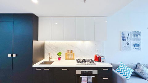 Arden Garden 2B2B1C Apartment By GoodLive - Accommodation Australia 1