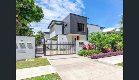 Aria Port Douglas Villas - Villa 1 - Accommodation Australia 1