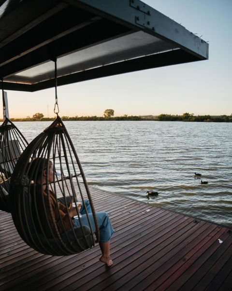 Ark-imedes - Unique Float Home On The Murray River - Accommodation Australia 2
