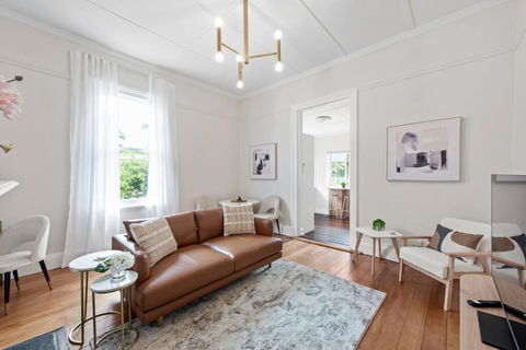 Art Deco W Modern Twist 1Bed 1Bath 1Car New Farm - Accommodation Australia 0