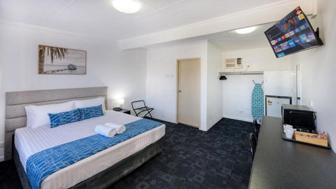Artesian Motor Inn Under New Management RAMS Motel - Accommodation Australia 2
