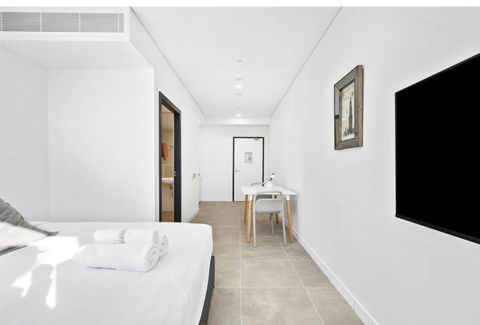 Arthur Hotel Bondi Junction No Reception And House Keeping No Sofa Bed - Accommodation Australia 3