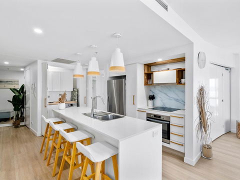 Artique - Hosted By Coastal Letting - Accommodation Australia 1
