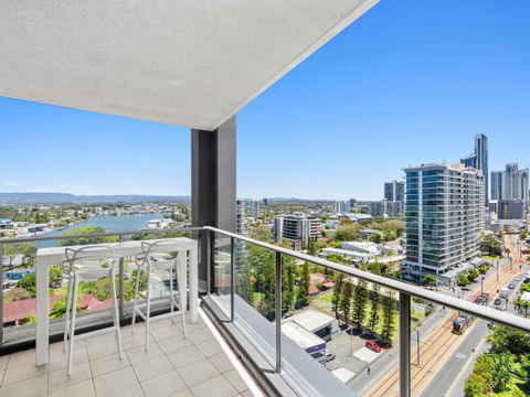 Artique - Hosted By Coastal Letting - Accommodation Australia 0