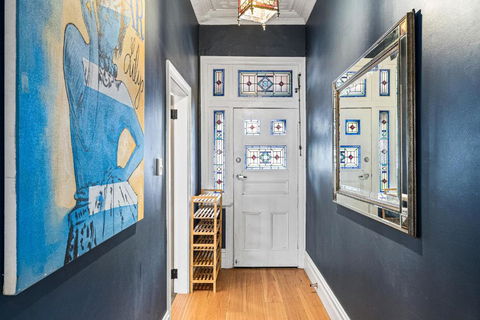 Artscape, Newtown Villa - Accommodation Australia 2