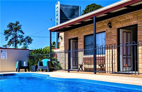 Ascot Lodge Motor Inn - Accommodation Australia 1
