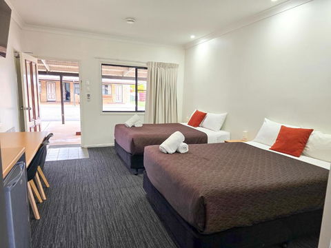 Ascot Lodge Motor Inn - Accommodation Australia 4