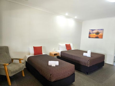 Ascot Lodge Motor Inn - Accommodation Australia 3
