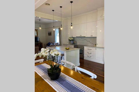 Ashbrooke Cottage - Accommodation Australia 0