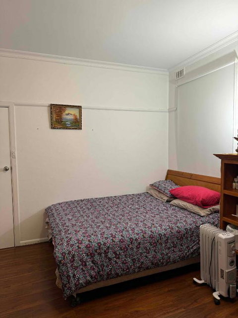 Ashburton Big Room With Shared Bathroom 1 - Local Tourism 1