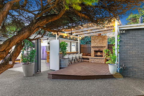 Aspendale Beach House - Accommodation Australia 0