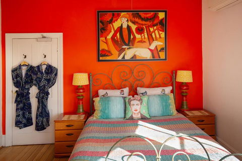 Assemblage Boutique Art B & B - Accommodation Australia 3