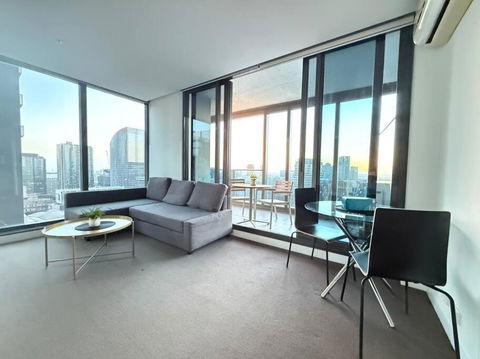 Astonishing 2B2B UpperWestSide Residence Opposite Southern Cross Station - Accommodation Australia 0