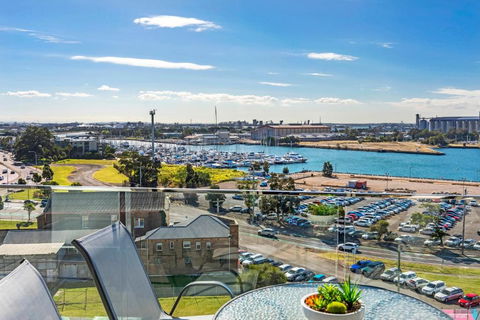 Astra Apartments Newcastle - Accommodation Australia 0