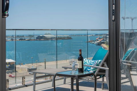 Astra Apartments Newcastle - Accommodation Australia 4