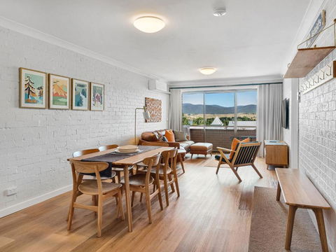 Astrids At Central Park - 2BR L Lake & Mountain Views L Central Location L WiFi - Accommodation Australia 0