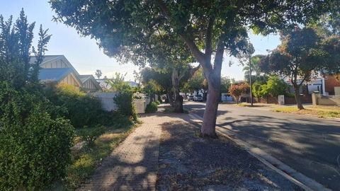 At College Avenue - Accommodation Australia 3