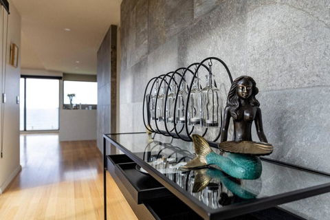 Ava - Luxe Oceanfront Beach House - Accommodation Australia 1