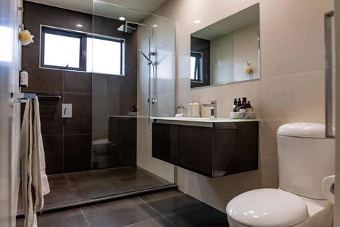 Ava - Luxe Oceanfront Beach House - Accommodation Australia 4