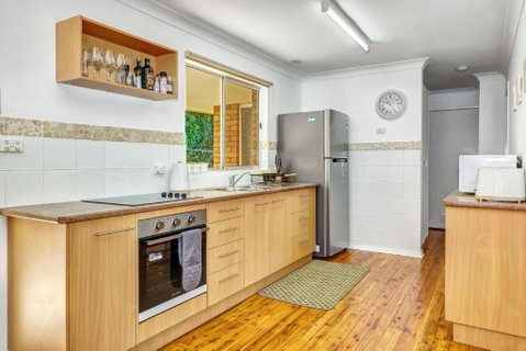 Avalon 2 - Accommodation Australia 4