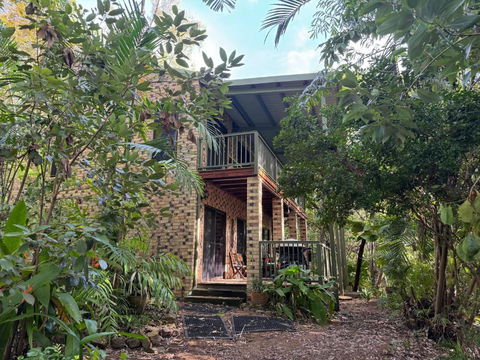 Avalon - Accommodation Australia 0