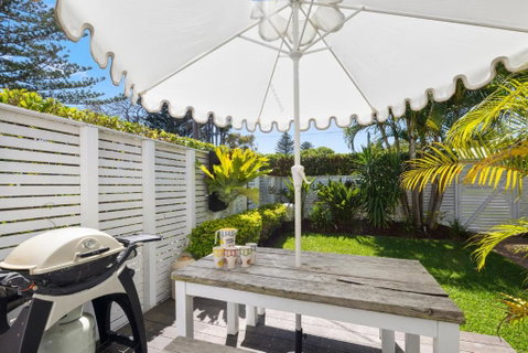 Avalon Beach Cottage, Private, 150m To The Beach! - Local Tourism 1