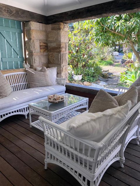 Avalon Beach Cottage- The Islander - Accommodation Australia 0