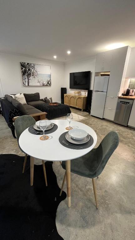 Avalon Beach Guesthouse - Accommodation Australia 2