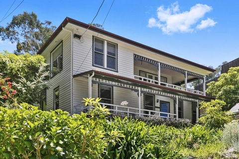 Avirgonia - Accommodation Australia 0