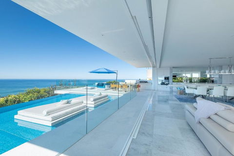 Azure - Accommodation Australia 0