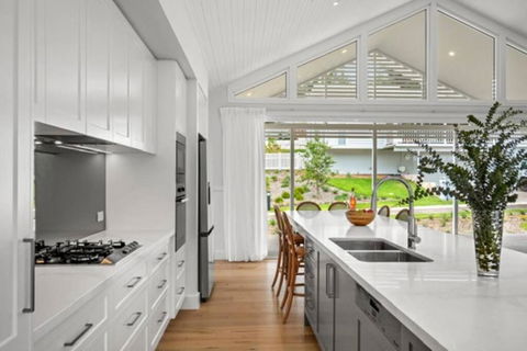 Avoca Beach Seabreeze At Saltwater - Accommodation Australia 0