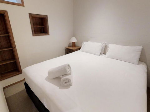 Apartment 4 - Accommodation Australia 3