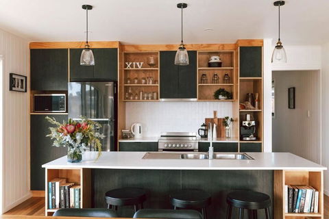 B E A C H H O U S E X I V - Accommodation Australia 0