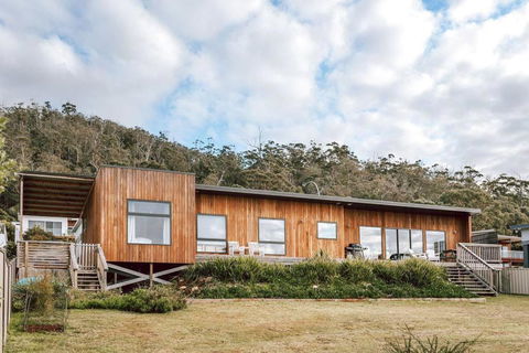 B E A C H H O U S E X I V - Accommodation Australia 1