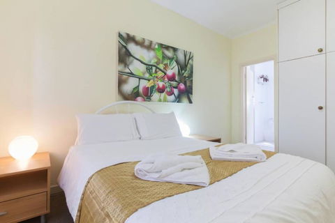 B5 Crawley Apartment 1 BRM & Sleepout Near UWA - Accommodation Australia 0