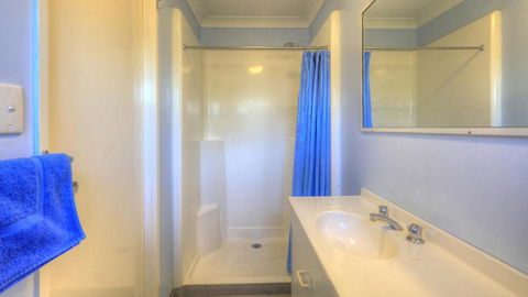 Barcaldine Caravan Park - Accommodation Australia 2