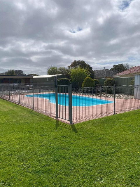 Baronga Motor Inn - Accommodation Australia 2
