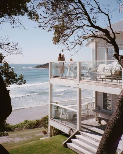 BAY PROPERTIES . Beach House Studio - Accommodation Australia 2