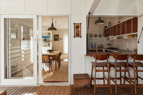 BAY PROPERTIES . The Sailor Shack - Accommodation Australia 2